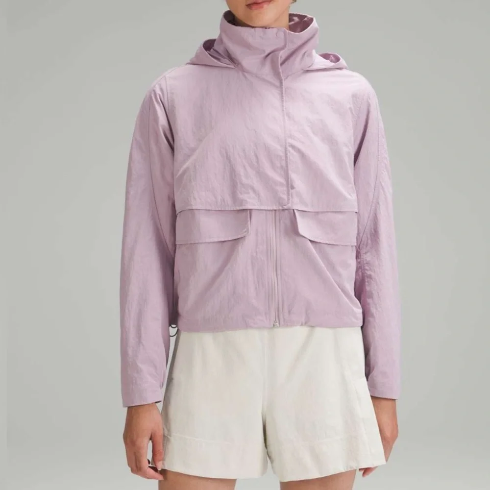 Lululemon Always Effortless Jacket
Dusty Rose - Picture 4 of 15